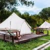 Vivez l’aventure dans un camping de luxe en pleine nature !